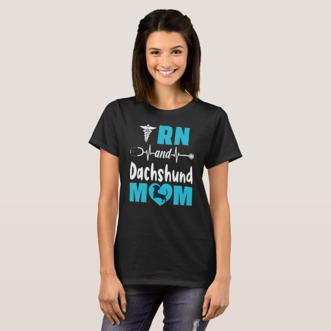 T-shirt RN et Dachshund Mom (Devant entier)