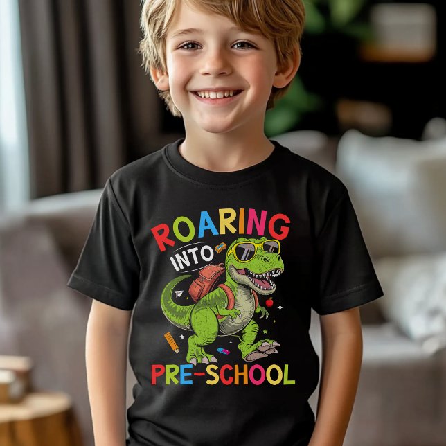 T-shirt Roaring into Pre-School Dinosaur– First Day of Pre (Créateur téléchargé)