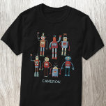 T-shirt Robot rétro amusant Personnalisé<br><div class="desc">Amusants,  amicaux et serviables,  les robots de style rétro des années 1950. Grand-père les a probablement fait dans son hangar. Intelligence artificielle,  mais pas d'une manière effrayante. Modifiez le nom pour personnaliser.</div>