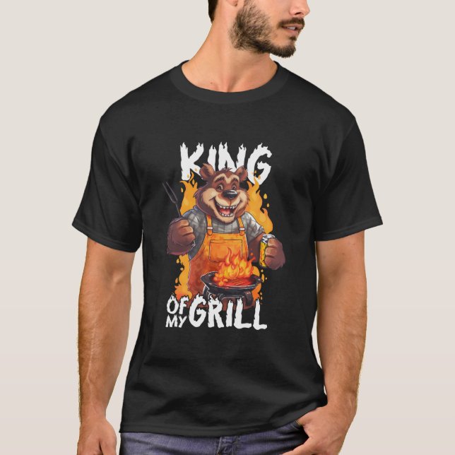 T-shirt Roi De Mon Grill Ours Drôle Avec Griller (Devant)