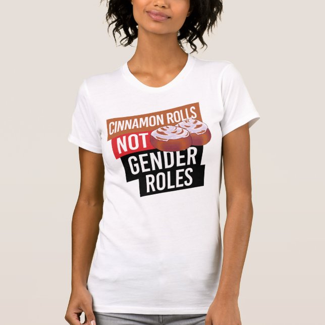 T-SHIRT RÔLES DE CINNAMON ET NON DE GENRE (Devant)
