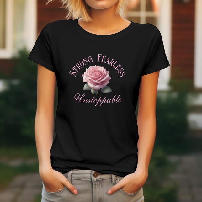 T-shirt rose rose et sans peur (Créateur téléchargé)