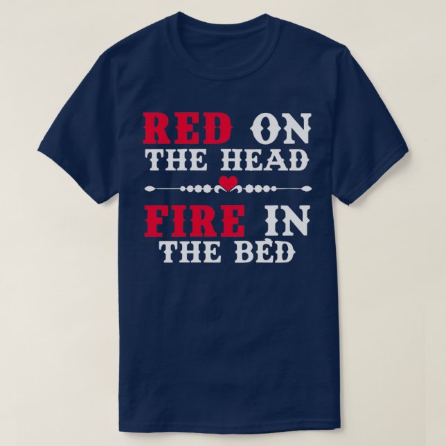 T-shirt Rouge À Tête Rouge Sur Le Feu De Tête Dans Les Fem (Design devant)