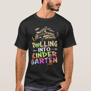 T-shirt Rouler Dans Le Jardin D'Enfants Retour À L'École F