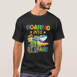 T-shirt Rouler Dans Le Requin Dinosaure De 1Ere Année