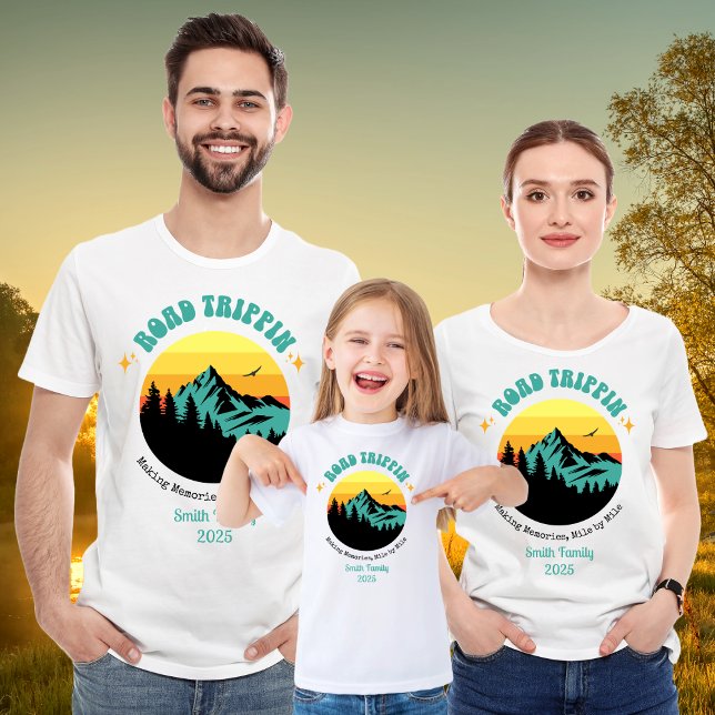 T-shirt Route de vacances personnalisée en famille Corresp (Custom family road trip t-shirts with scenic mountain design—perfect for your 2025 adventure togethe)