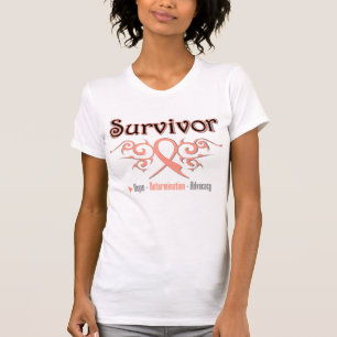 T-shirt Ruban utérin de tribal de survivant de Cancer