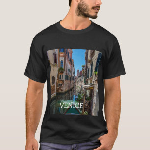 T-shirt Rue étroite avec canal à Venise