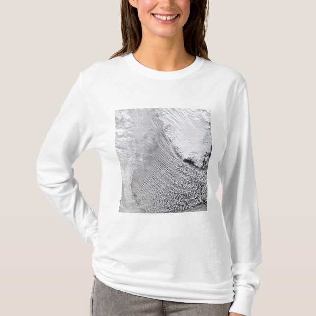 T-shirt Rues nuageuses dans la mer du Labrador (Devant)