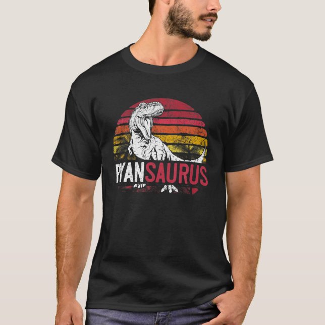 T-shirt Ryan Saurus Funny Personalized Dinosaur T Rex (Devant)