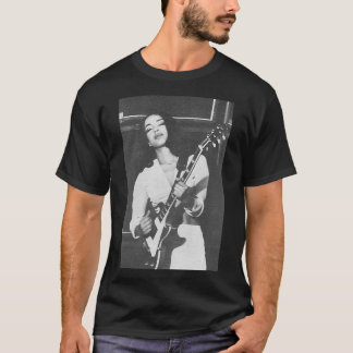 T-shirt Sade jouant à la guitare Sticker.png