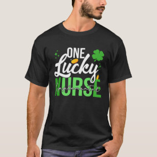 T-shirt Saint Patrick s Day Infirmière supplémentaire One