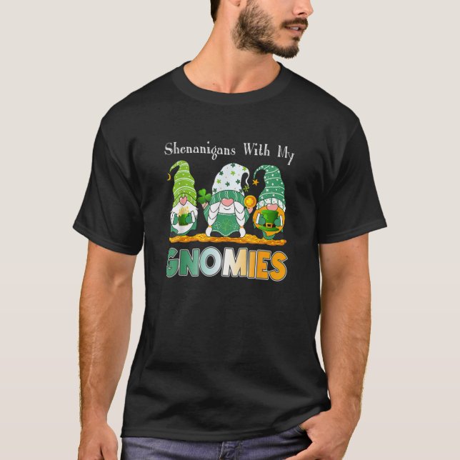 T-shirt Saint Patrick Shenanigans Gnomies Gnome Shamroc (Devant)