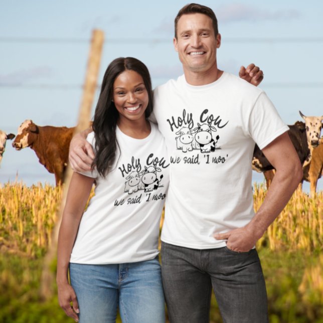 T-shirt Saint Vache Nous Avons Dit I Moo Vache Mariage À T (Holy Cow We Sad I Moo Cow Themed Wedding T-Shirts from Ricaso. Gift ideas for newly weds. Cute cows)