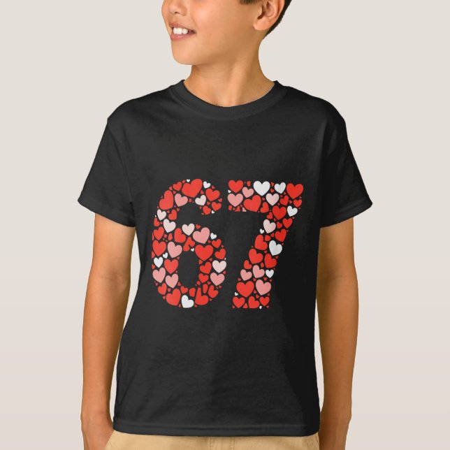 T-shirt Saint-Valentin des femmes 67 Meme rempli de cœurs  (Devant)