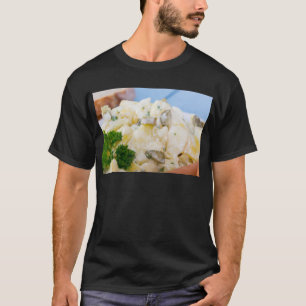 T-shirt Salade de pommes de terre avec saucisses et moutar