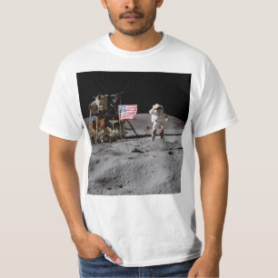 T-shirt Salutation du drapeau des États-Unis sur la lune