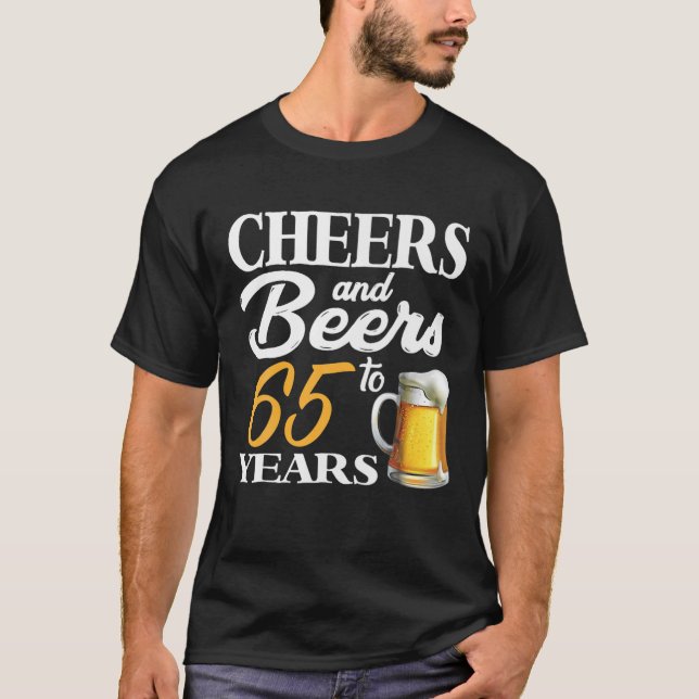 T-shirt Salutations Et Bières À 65 Ans 65E Anniversaire (Devant)