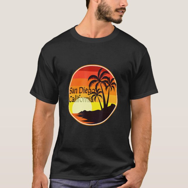 T-shirt San Diego, CA Coucher de soleil, Palmiers, Plage,  (Devant)