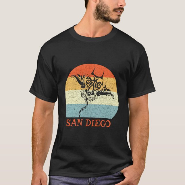 T-shirt San Diego California Tribal Ta Ray (Devant)