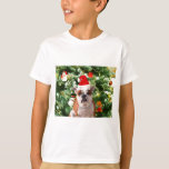 T-shirt Santa Hat Bulldog Christmas Tree Snowman boîte cad<br><div class="desc">Mignonne photo Bulldog avec boîte cadeau de Noël Tree Snowman en arrière - plan. Un cadeau parfait pour Noël !</div>