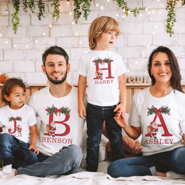 T-shirt Santa Monogrammé et Nom Famille Assortis (Créateur téléchargé)