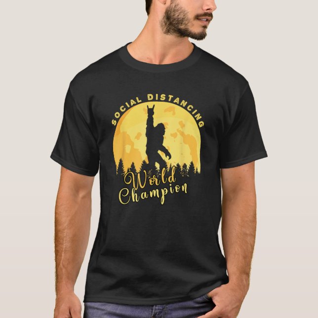 T-shirt Sasquatch Social Distances Champion du Monde Funny (Devant)