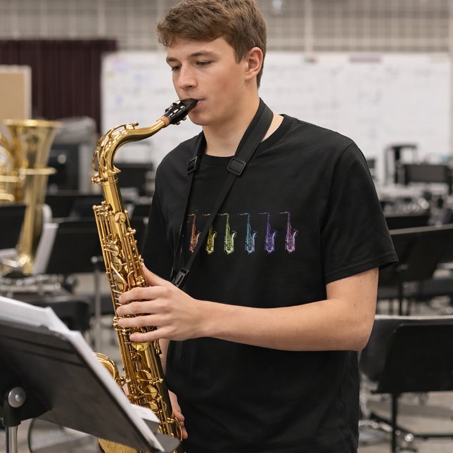 T-shirt Saxophone Ténor Arc-en-Ciel  (A shirt with a rainbow of tenor saxophones.)