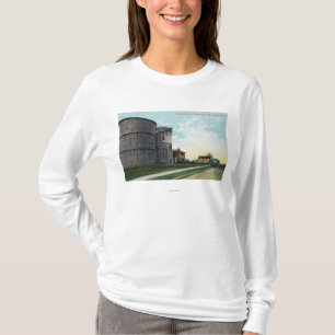 T-shirt Scène de réservoirs d'eau de colline de la Reine