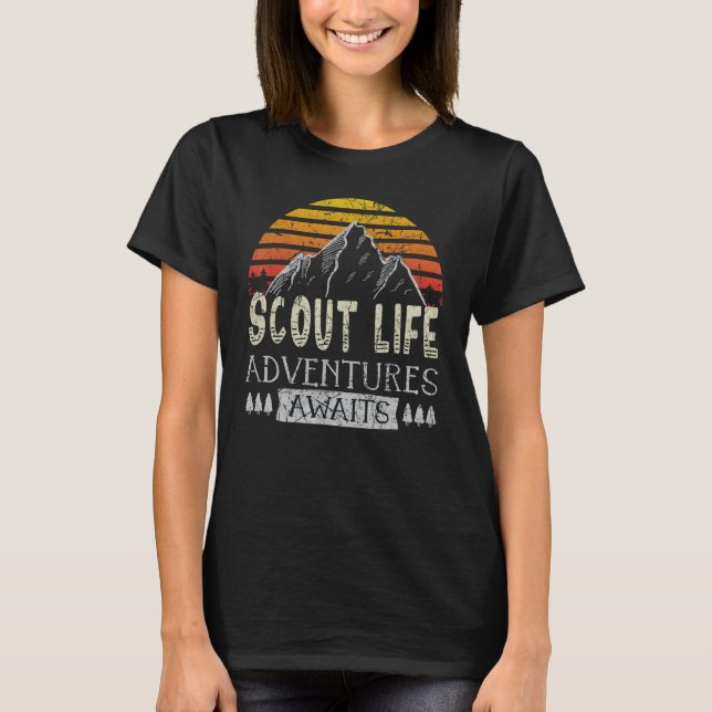T-shirt Scout Life Adventures Await Camping Scouting (Devant)