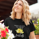 T-shirt Script de brosse moderne Limoncello Lemons Noir<br><div class="desc">Script De Brosse Moderne Aquarelle Citrons Quand La Vie Vous Donne Des Citrons Faire Limoncello T-Shirt Noir</div>