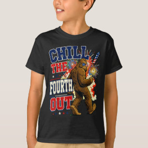 T-shirt Se détendre le quatrième de manière drôle bigfoot