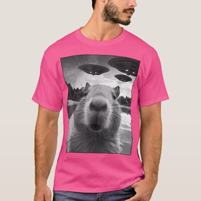 T-shirt Selfie De Capybara Graphique Drôle Avec Ufos Weird (Devant)