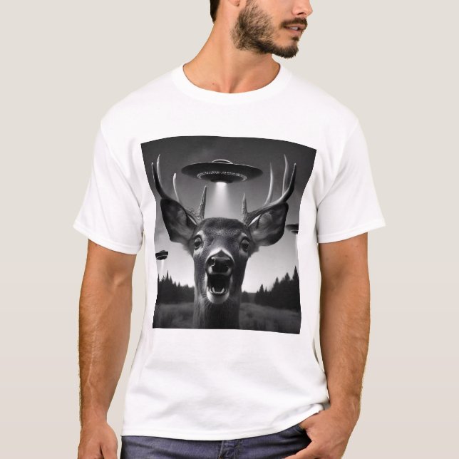 T-shirt Selfie de cerf Alien amusant UFO Racoon avec OVNI (Devant)