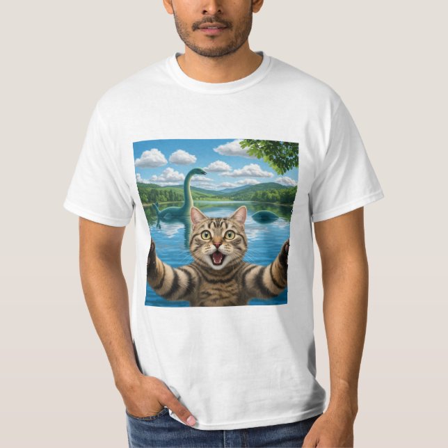 T-shirt Selfie de chat amusant avec Loch Ness Monster Cool (Devant)
