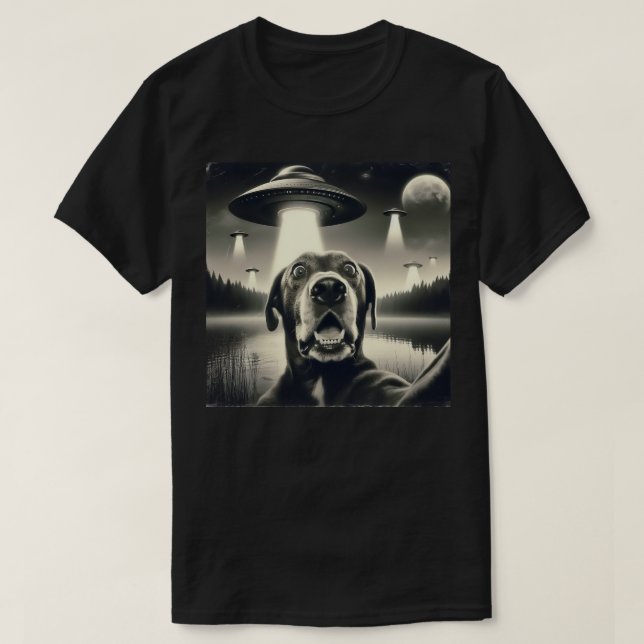 T-shirt selfie de chien avec OVNI (Design devant)