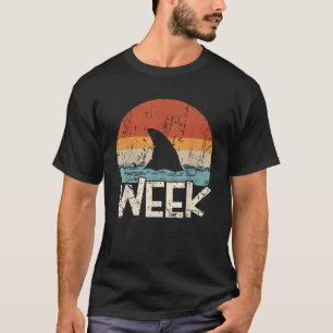 T-shirt Semaine de fin 2024 de requin Retro Shark Lover Oc