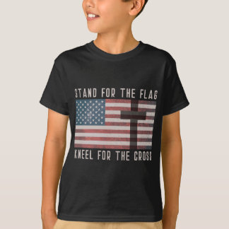 T-shirt Serrer Pour Le Drapeau Kneel Pour La Croix En Amér
