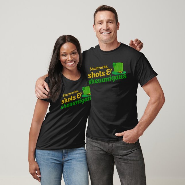 T-shirt Shamrocks, tirs et shenanigans (Unisexe)