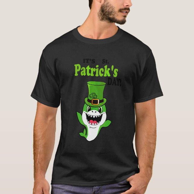 T-shirt Shark St Patrick's Day Funny Lucky Shark (Devant)