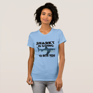 T-shirt Sharky va te mordre le design - Bella femme