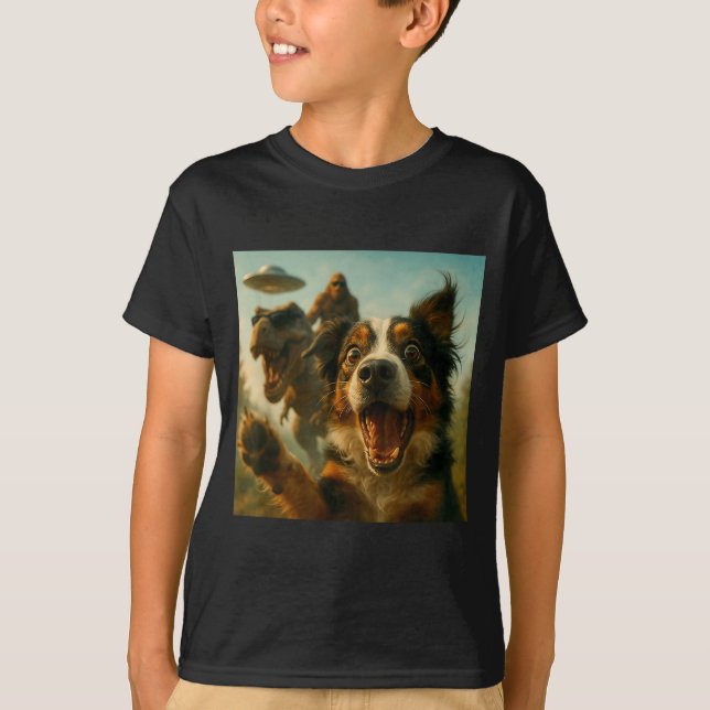 T-shirt Shocked Australian Shepherd Dog T-rex Bigfoot Ufo  (Devant)