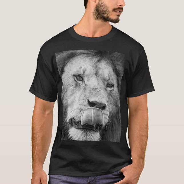 T-shirt Show Your Strength with Our Lion Print Shirt (Devant)