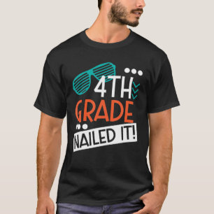 T-shirt Shutter Sunglass 4E Grade Nail It Student Gradu
