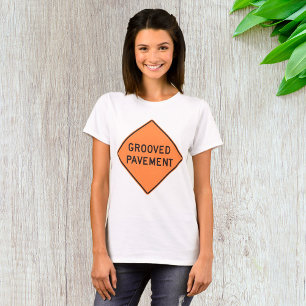 T-Shirt Signe Routier à Chaussée Rainurée