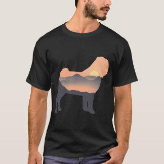 T-shirt Silhouette de chien Pug Soleil Montagne 
