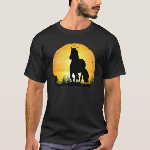 T-shirt Silhouette de race de cheval au coucher du soleil
