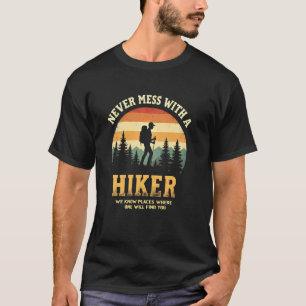 T-shirt Silhouette de randonneur Menace ludique en forêt