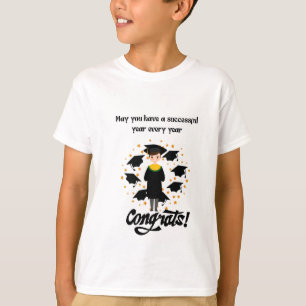 T-shirt Silhouette de remise de diplômes d'enfants heureux