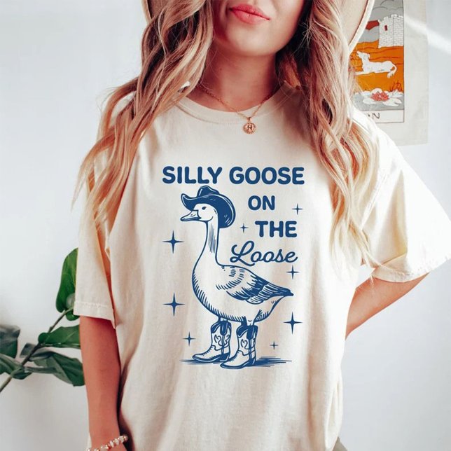 T-shirt Silly Goose On The Loose Funny Saying Classic (Silly Goose On The Loose Funny Saying T-Shirt)